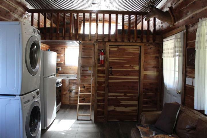 Amish Made Cedar Cabin With A Loft On A Buffalo Farm Close To The Buffalo River Marshall Eksteriør billede